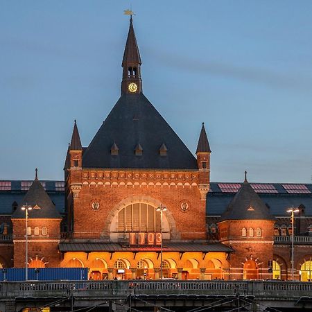 Central Copenhagen Apt With Balcony, Free Parking W Elevator Εξωτερικό φωτογραφία